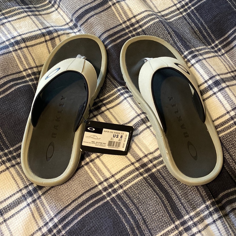Oakley flip flops